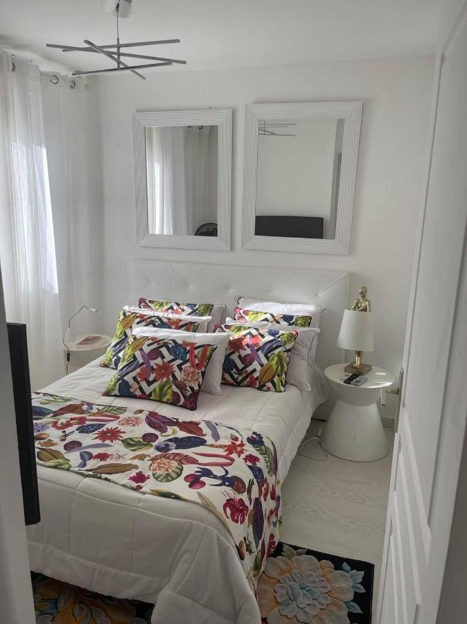 White Sunset - Votre Appartement Pieds Dans L'Eau Trois Bassins Ngoại thất bức ảnh