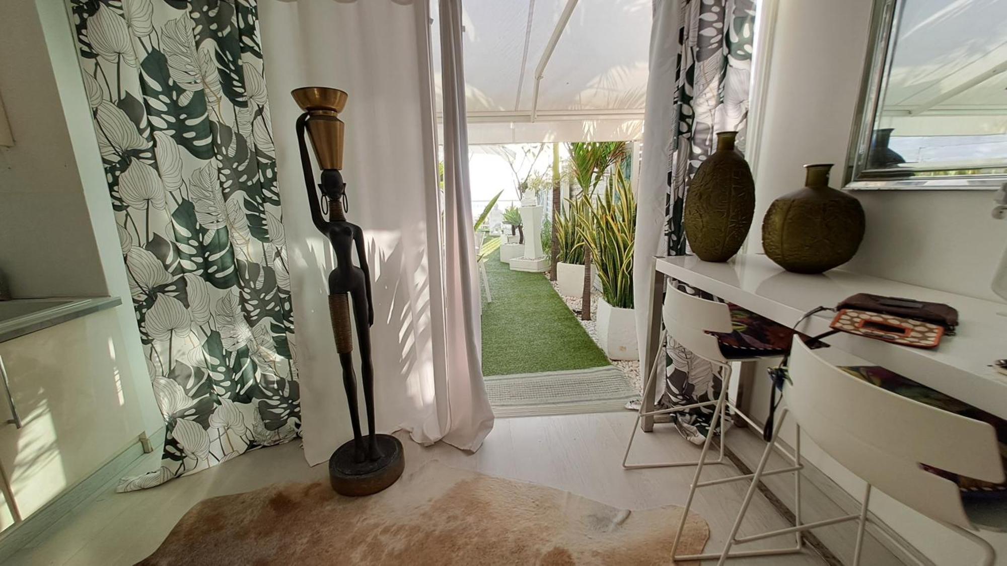 White Sunset - Votre Appartement Pieds Dans L'Eau Trois Bassins Ngoại thất bức ảnh